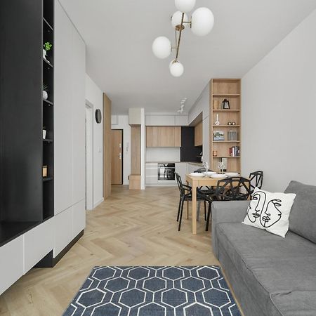 Michalczyka Stylish Apartment With Parking In The City Center Of Wroclaw By Noclegi Renters Dış mekan fotoğraf