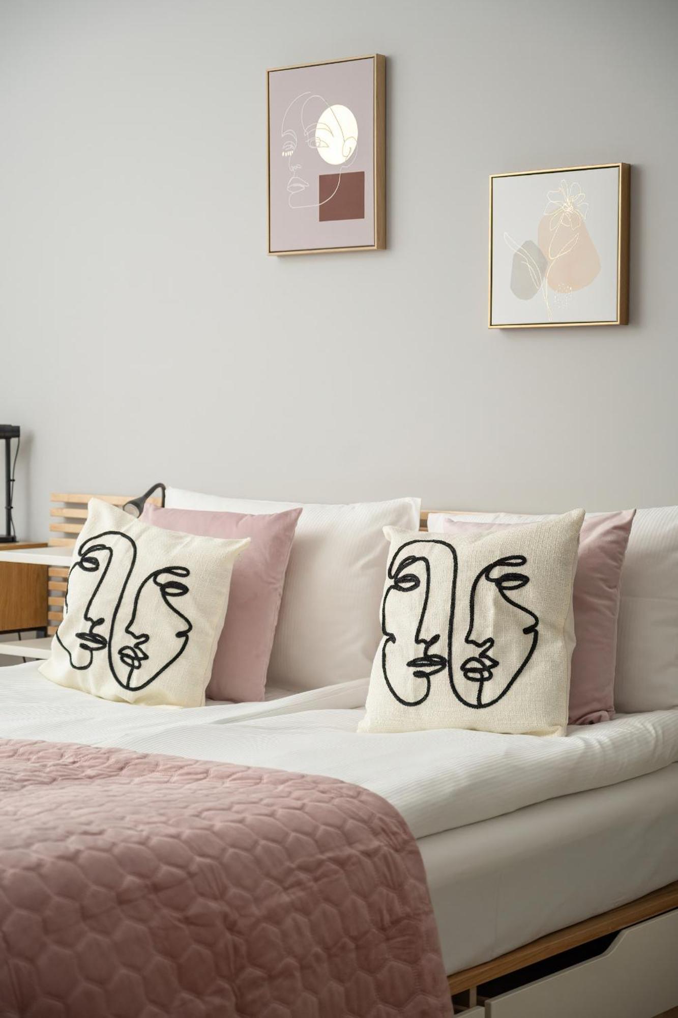 Michalczyka Stylish Apartment With Parking In The City Center Of Wroclaw By Noclegi Renters Dış mekan fotoğraf